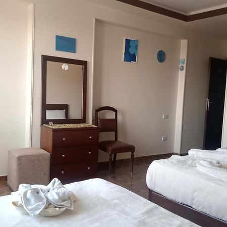 Nazlet el-Sîsi Isis Guest House מראה חיצוני תמונה